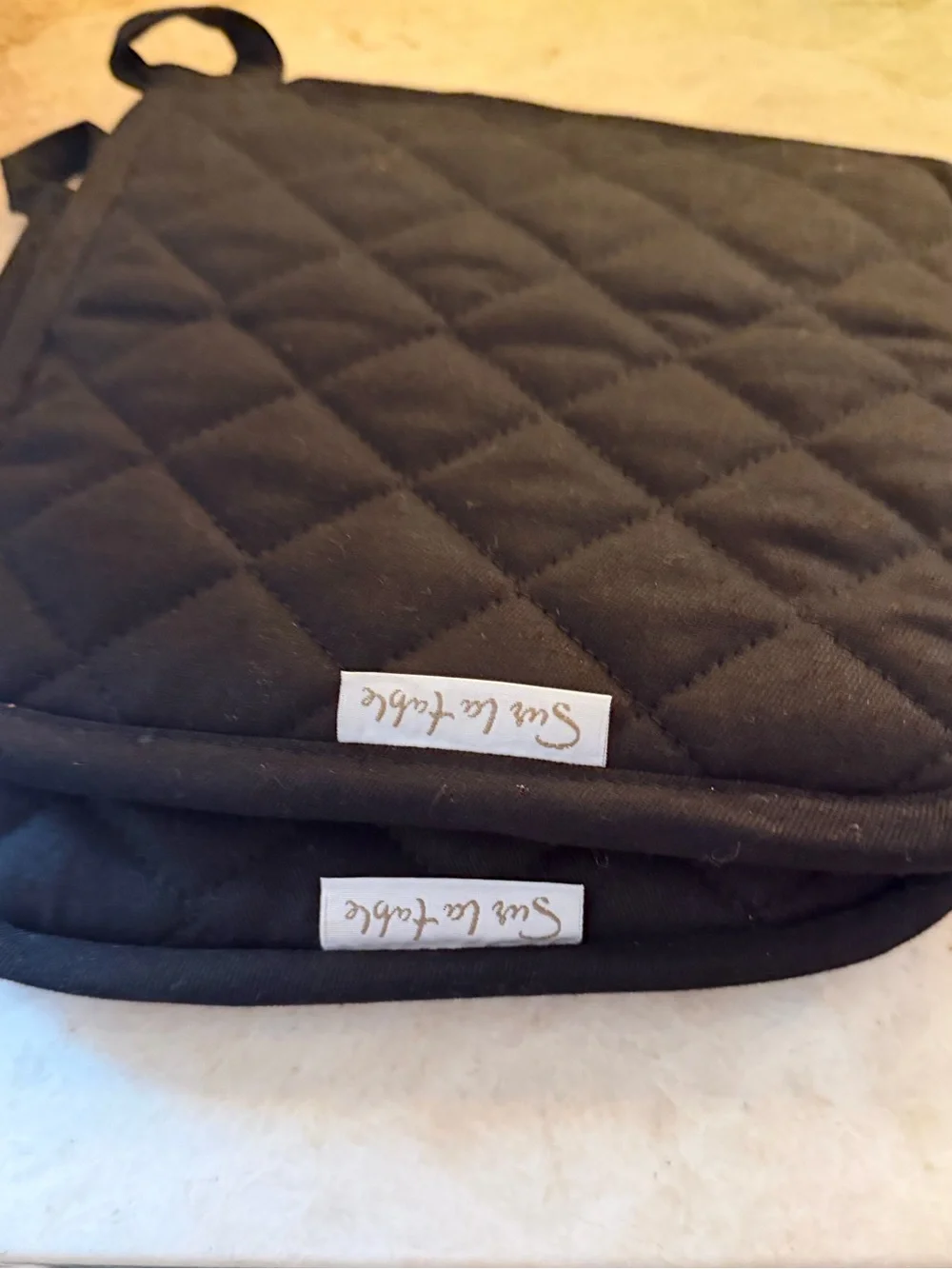 Sur La table oven mitts black Like New
